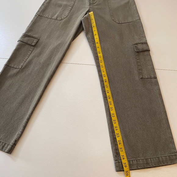 Young Fabulous & Broke NWT High Rise Cargo Pants Khaki Sz Medium - Picture 13 of 14